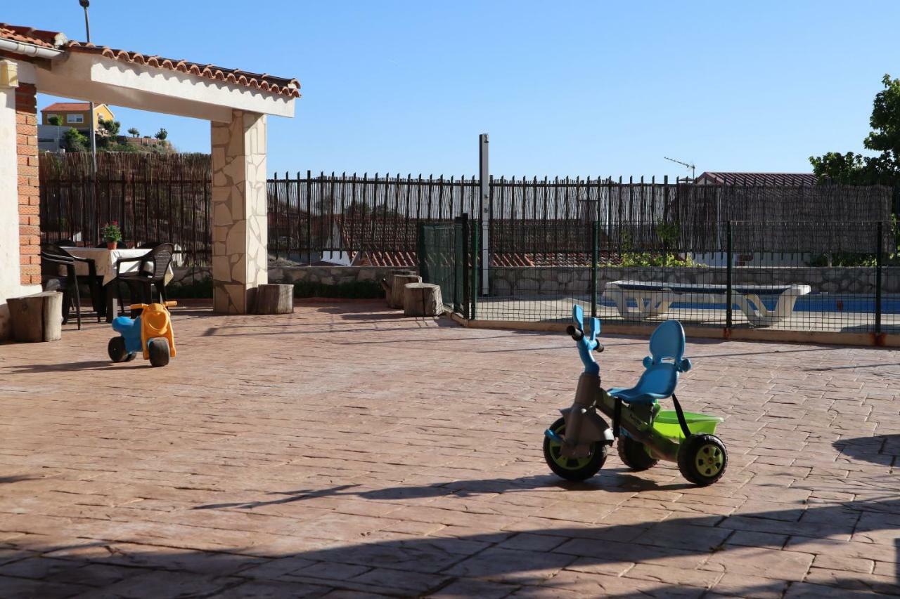 Valdelaguna Casa Rural Las Eras מראה חיצוני תמונה